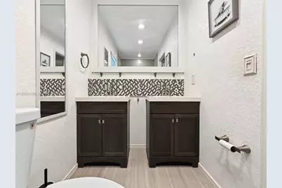 12711 NW 99th Pl, Hialeah Gardens, FL 33018 - Photo 22