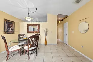 12711 NW 99th Pl, Hialeah Gardens, FL 33018 - Photo 6