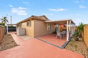 12711 NW 99th Pl, Hialeah Gardens, FL 33018 - Photo 30