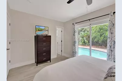 2211 NE 61st Ct, Fort Lauderdale, FL 33308 - Photo 16