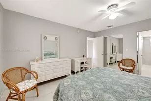 5002 NW 35th St, Lauderdale Lakes, FL 33319 - Photo 16