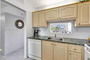 5002 NW 35th St, Lauderdale Lakes, FL 33319 - Photo 4