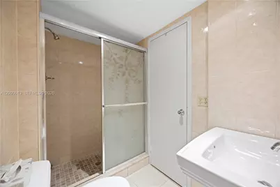 251 174th St #812, Sunny Isles Beach, FL 33160 - Photo 12