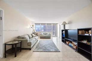 251 174th St, Sunny Isles Beach, FL 33160 - Photo 24