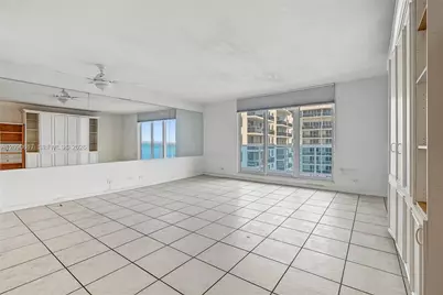 2301 Collins Ave #1420, Miami Beach, FL 33139 - Photo 10