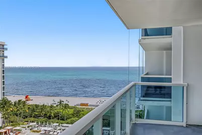 2301 Collins Ave #1420, Miami Beach, FL 33139 - Photo 2