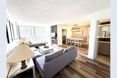 17021 N Bay Rd #1021, Sunny Isles Beach, FL 33160 - Photo 2