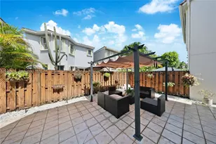4850 NW 108th Pl, Doral, FL 33178 - Photo 8