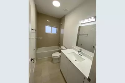855 SW 1st St #855, Florida City, FL 33034 - Photo 4