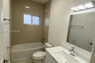 855 SW 1st St, Florida City, FL 33034 - Photo 4