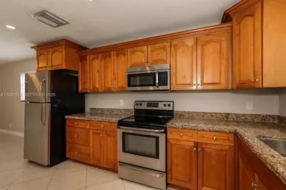 2200 N 55th Ave, Hollywood, FL 33021 - Photo 6