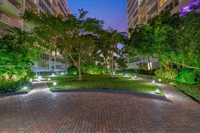 [Address not provided], Fort Lauderdale, FL 33304 - Photo 20