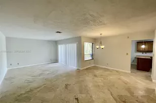 2160 Bayberry Dr, Pembroke Pines, FL 33024 - Photo 4