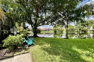 2160 Bayberry Dr, Pembroke Pines, FL 33024 - Photo 30