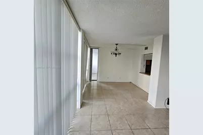 1000 Parkview Dr #124, Hallandale Beach, FL 33009 - Photo 12