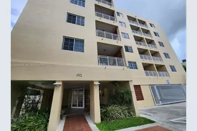601 SW 37th Ave #202, Miami, FL 33135 - Photo 2