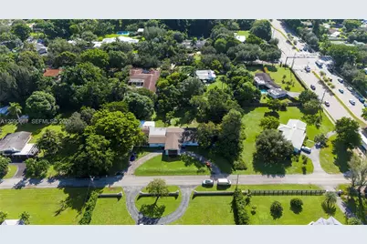 20 N Hibiscus Ct, Plantation, FL 33317 - Photo 40