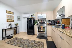 20 N Hibiscus Ct, Plantation, FL 33317 - Photo 32