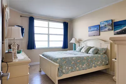 [Address not provided], Hallandale Beach, FL 33009 - Photo 14