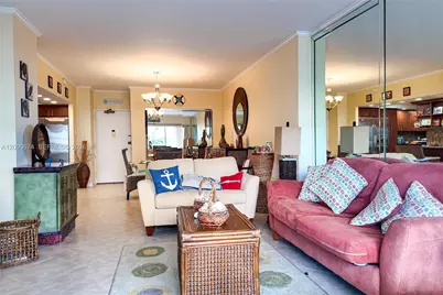 [Address not provided], Hallandale Beach, FL 33009 - Photo 6