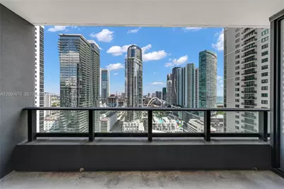 159 NE 6th St #2402, Miami, FL 33132 - Photo 10