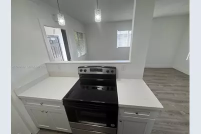 2325 Arthur St #10, Hollywood, FL 33020 - Photo 8