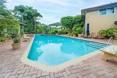 15935 NW 82nd Ct, Miami Lakes, FL 33016 - Photo 52