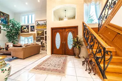 15935 NW 82nd Ct, Miami Lakes, FL 33016 - Photo 2