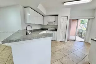 507 Belmont Ln, North Lauderdale, FL 33068 - Photo 4