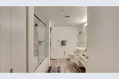 41 SE 5th St #2212, Miami, FL 33131 - Photo 28