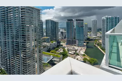 41 SE 5th St #2212, Miami, FL 33131 - Photo 4