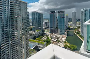 41 SE 5th St, Miami, FL 33131 - Photo 4