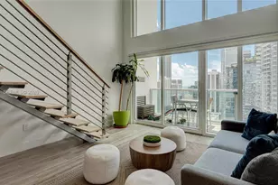 41 SE 5th St, Miami, FL 33131 - Photo 12
