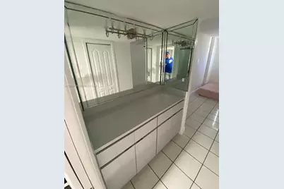 401 Ocean Dr #1021, Miami Beach, FL 33139 - Photo 12