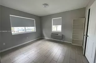 625 77th St, Miami Beach, FL 33141 - Photo 16