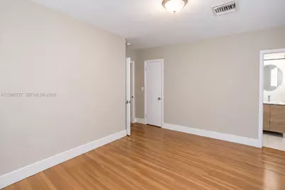 500 East Dr, North Miami Beach, FL 33162 - Photo 14