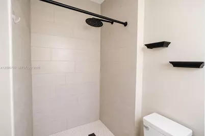 500 East Dr, North Miami Beach, FL 33162 - Photo 12