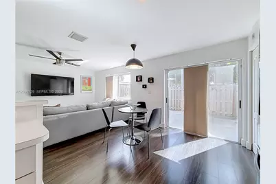 5073 NW 114th Ct, Doral, FL 33178 - Photo 12
