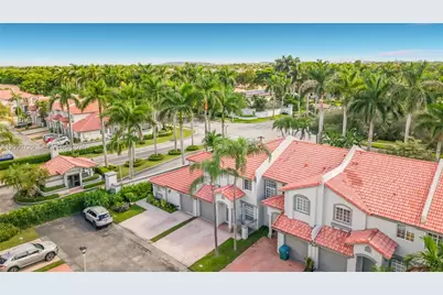 5073 NW 114th Ct, Doral, FL 33178 - Photo 2