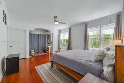229 SW 19th Rd #., Miami, FL 33129 - Photo 14