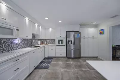 229 SW 19th Rd #., Miami, FL 33129 - Photo 10
