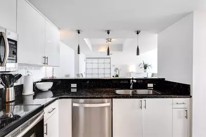 650 West Ave #2710, Miami Beach, FL 33139 - Photo 10