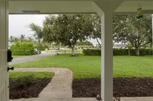 4875 SW 163rd Ave, Southwest Ranches, FL 33331 - Photo 4