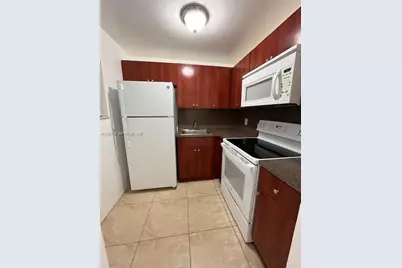 3100 W Flagler St #205, Miami, FL 33135 - Photo 6