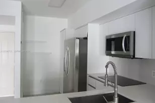 5077 NW 7th St, Miami, FL 33126 - Photo 4