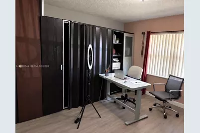 17901 NW 68th Ave #R105, Hialeah, FL 33015 - Photo 6