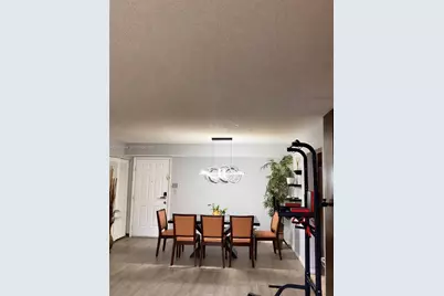 17901 NW 68th Ave #R105, Hialeah, FL 33015 - Photo 2