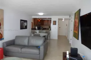 [Address not provided], Miami Beach, FL 33141 - Photo 6