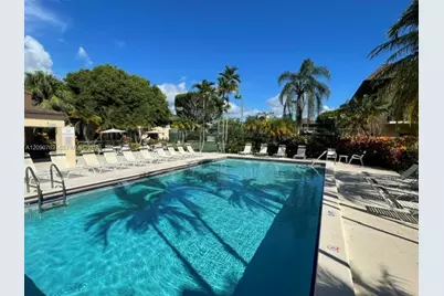 7915 SW 86th St #701, Miami, FL 33143 - Photo 8
