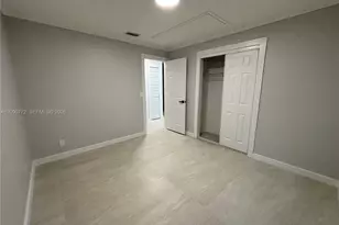505 Briarwood Cir, Hollywood, FL 33024 - Photo 20